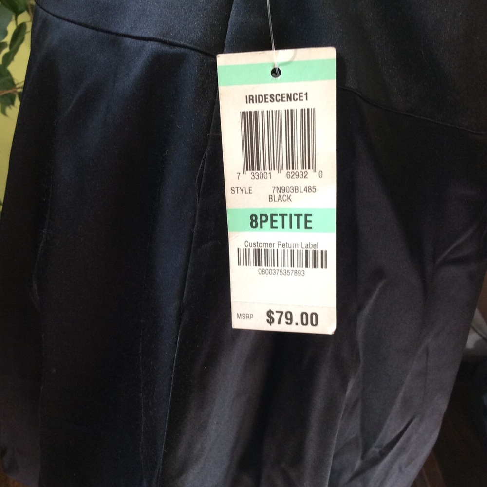 INC NWT Black Bubble Skirt size 8P - Picture 4 of 9